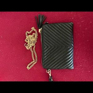 Black clutch